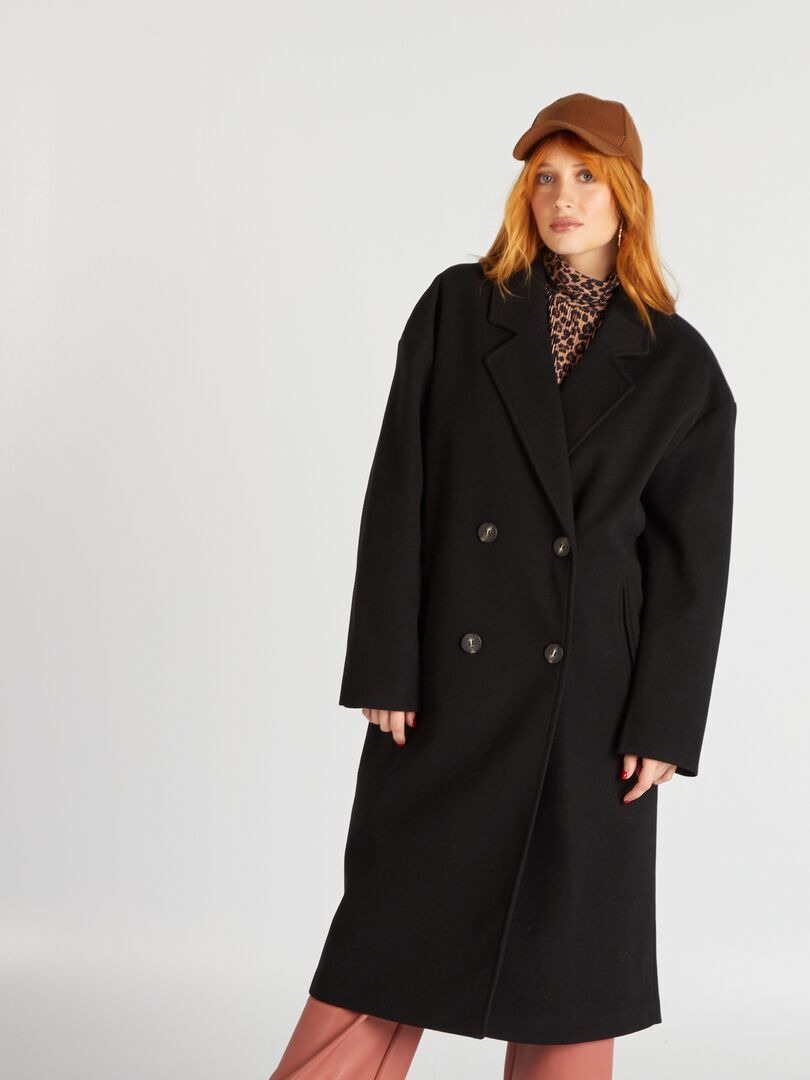 idee look con il cappotto nero oversize inverno 2024